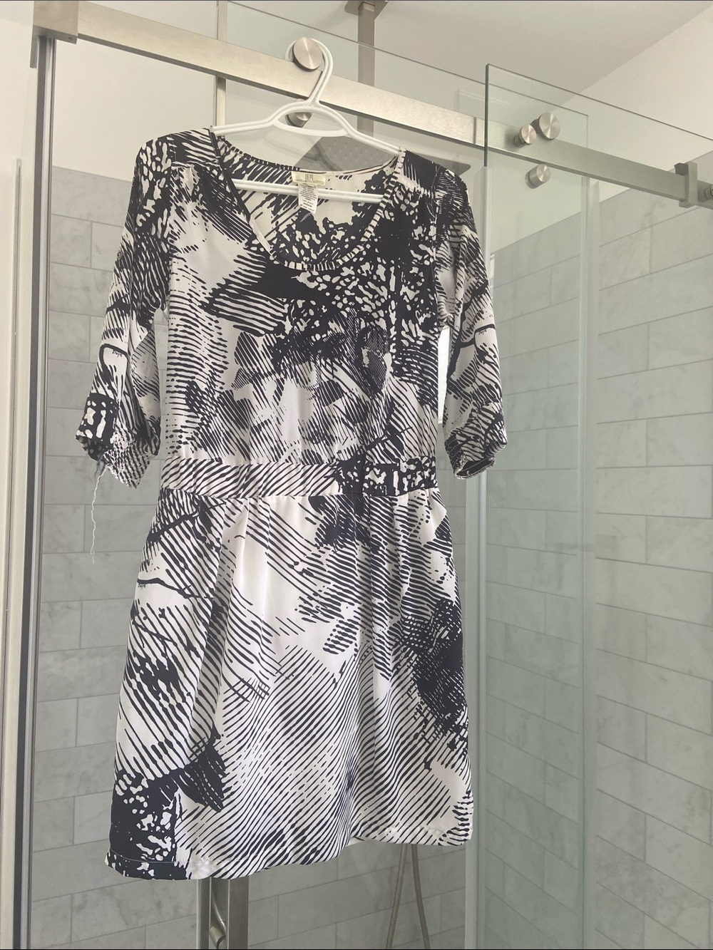 Women's Black & White Patterned Dress